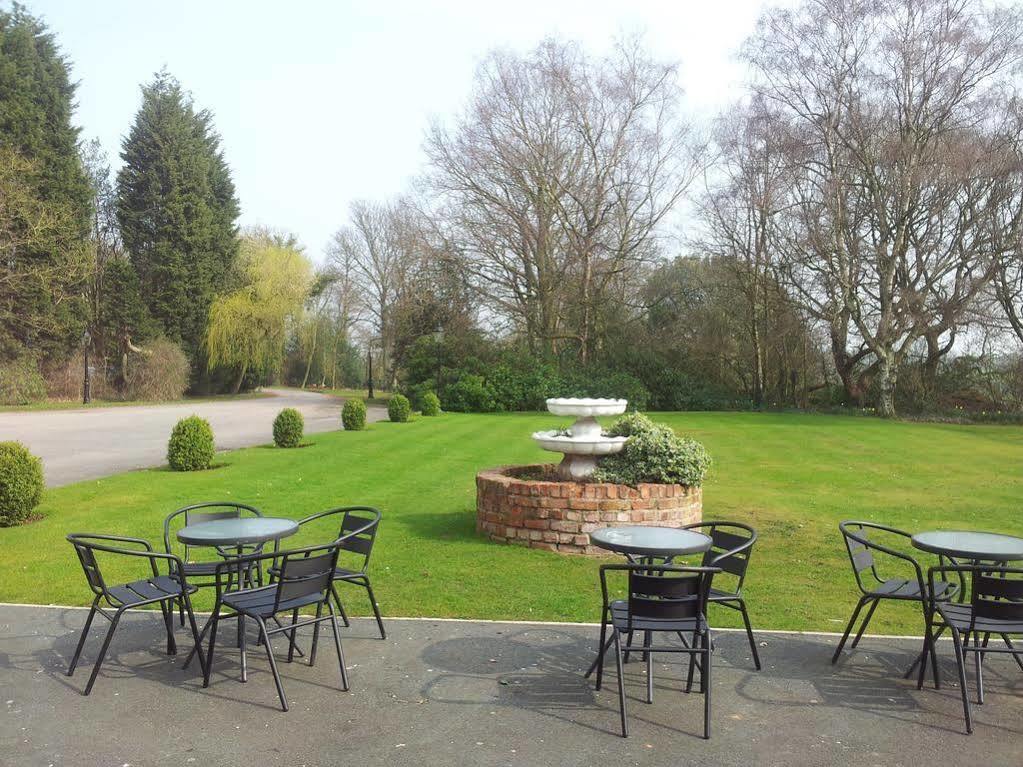 Wincham Hall Hotel Northwich Exterior foto